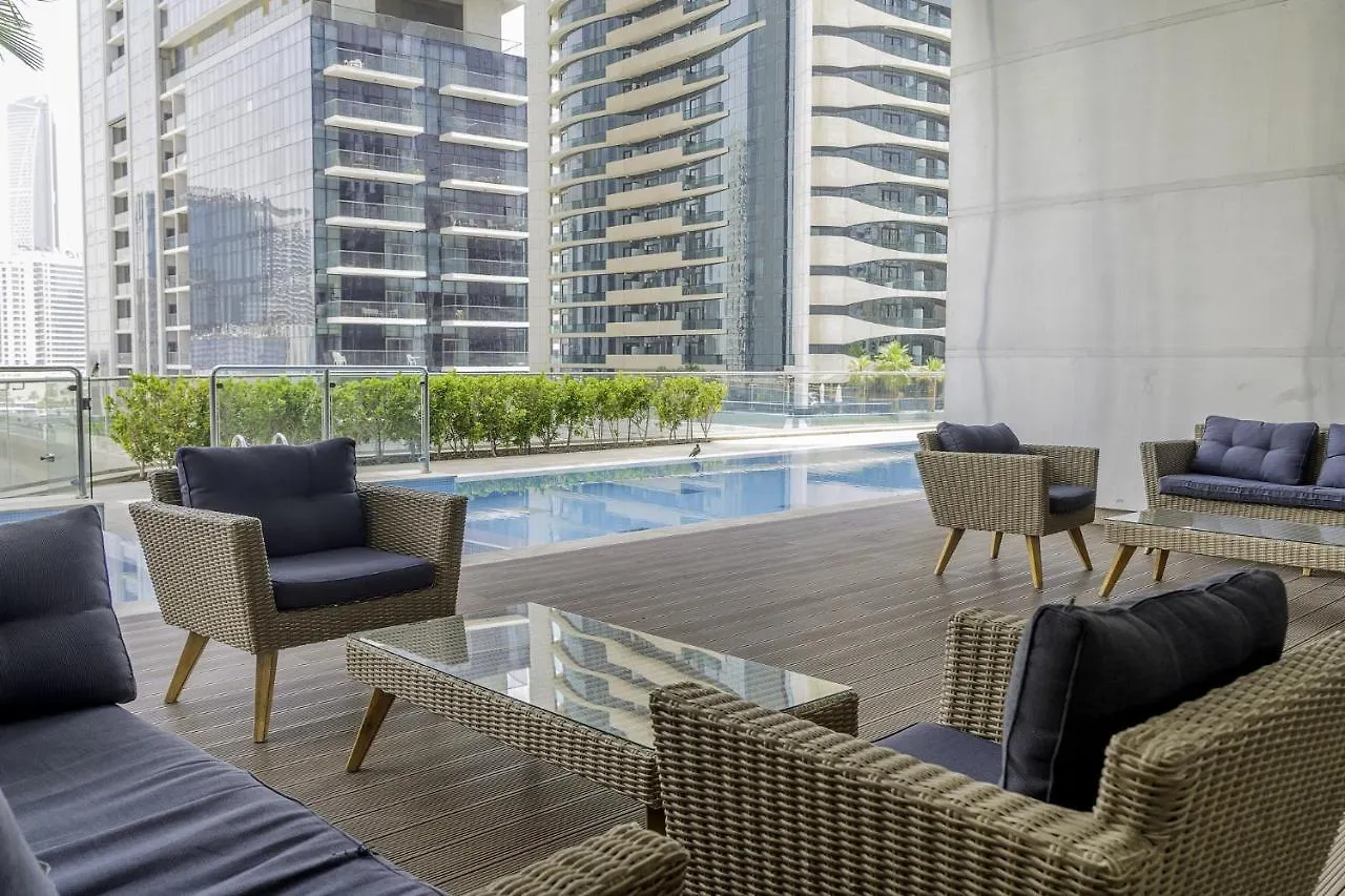 Elegant Apartment Amidst Vibrant Area With Balcony Dubai