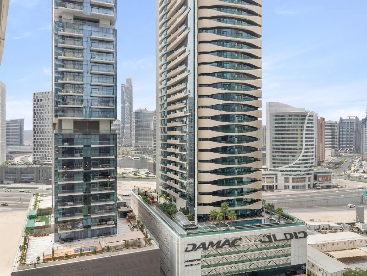 Elegant Apartment Amidst Vibrant Area With Balcony Dubai 0*,  United Arab Emirates